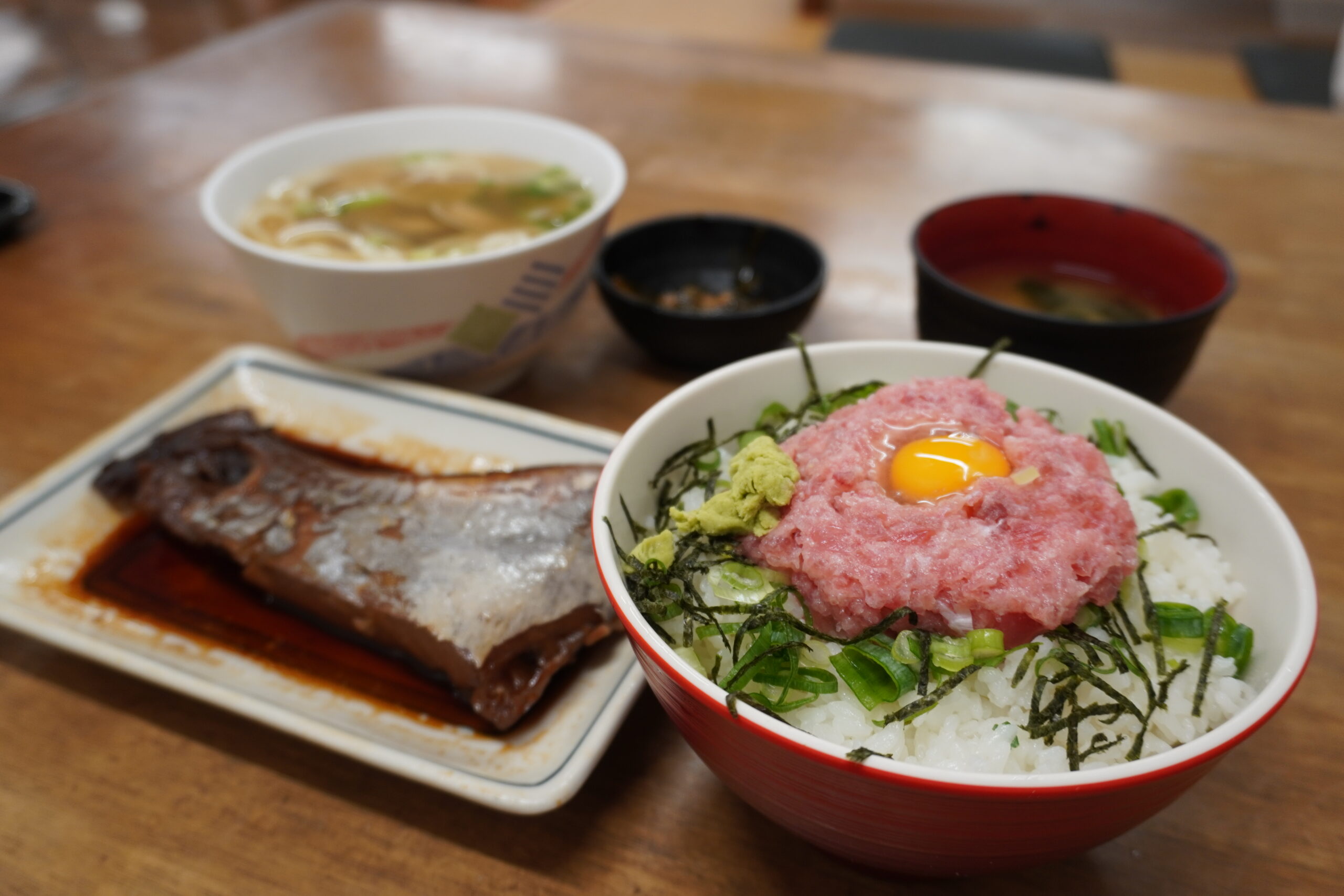 まぐろレストランのネギトロ丼
