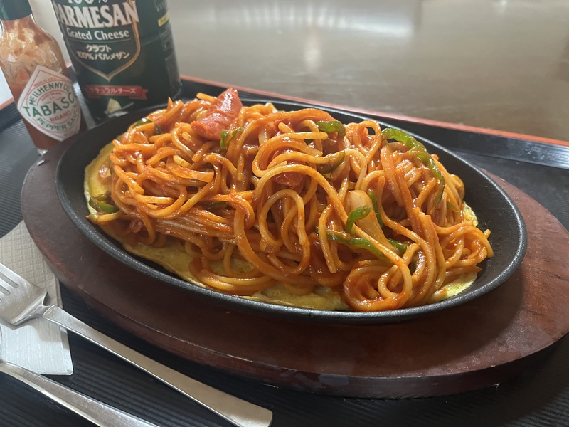 雅亭の鉄板ナポリタン