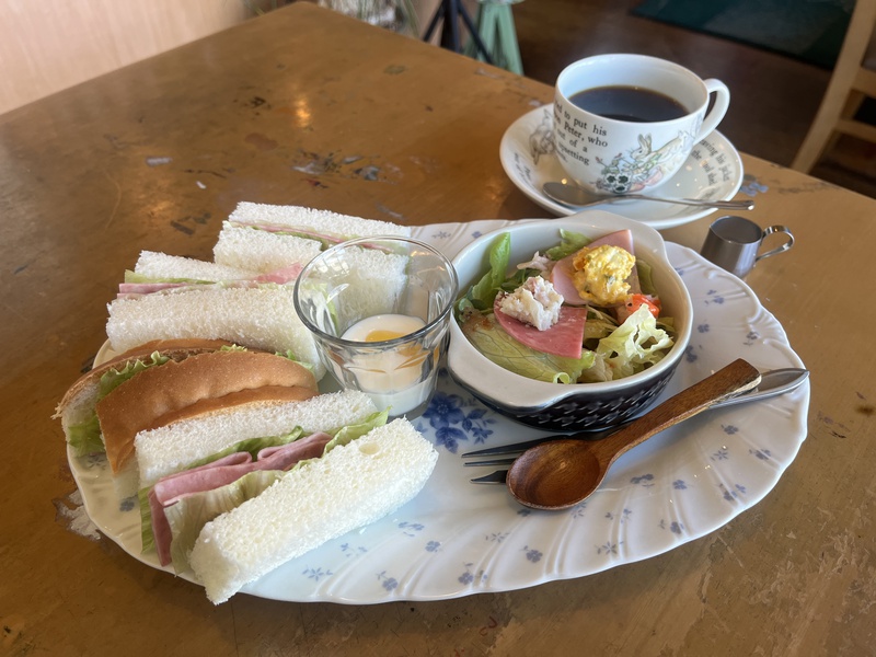 一日中モーニングを楽しめる様子
