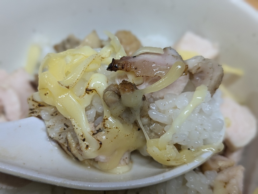 とろけるチーズとチャーシュー