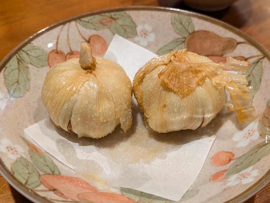 にんにくの丸揚げ