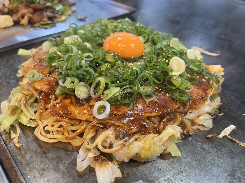 九条ネギたっぷりの広島焼き