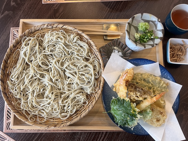 素材の味が楽しめる常陸秋そばの手打ち十割そば