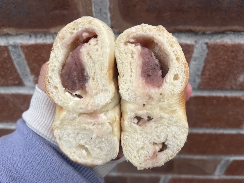 もちもちなベーグルの断面