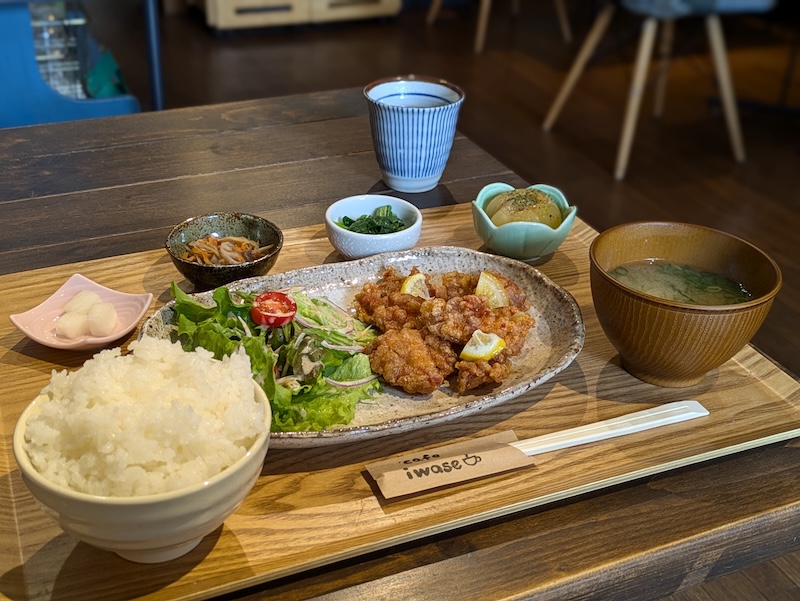 実家のような温かさがある定食