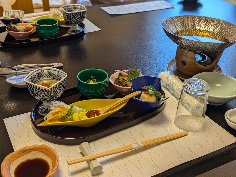 こだわりの食材で作られた美しい懐石料理