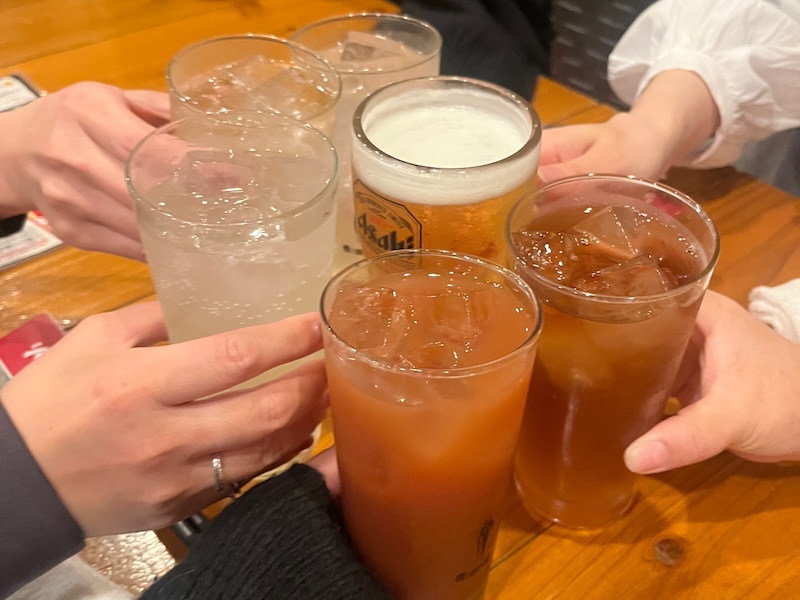 仕事帰りにみんなで乾杯できる居酒屋さん