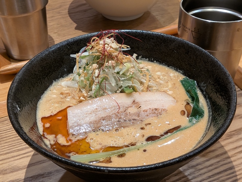 人気店通しがタッグを組んで生まれたラーメン