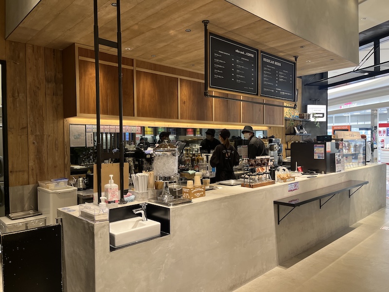 お店の注文カウンターの様子