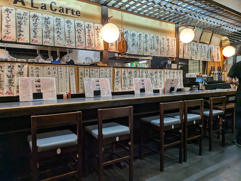 カウンター席の様子