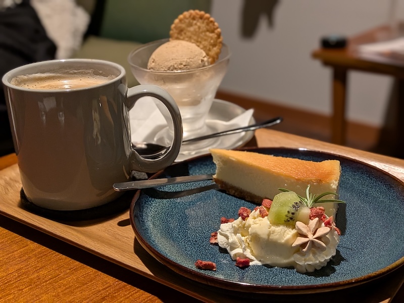 ほっと落ち着くスイーツやドリンク
