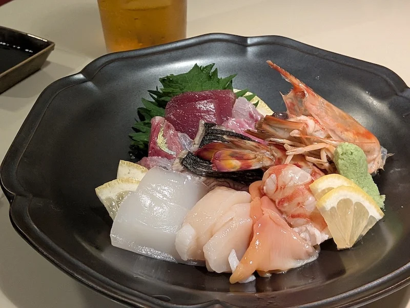 新鮮な魚を使用したお造り