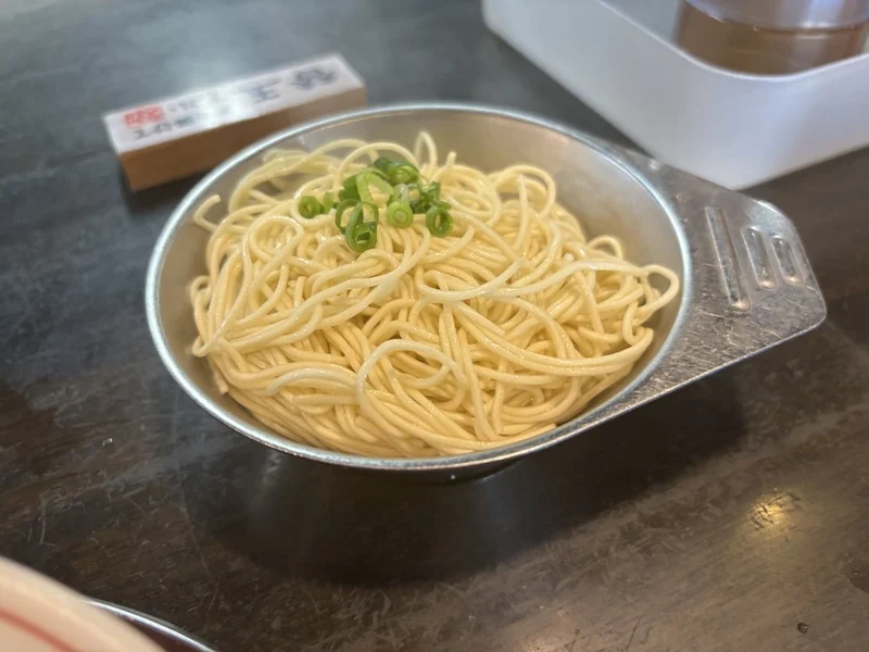 小ねぎがのった替玉