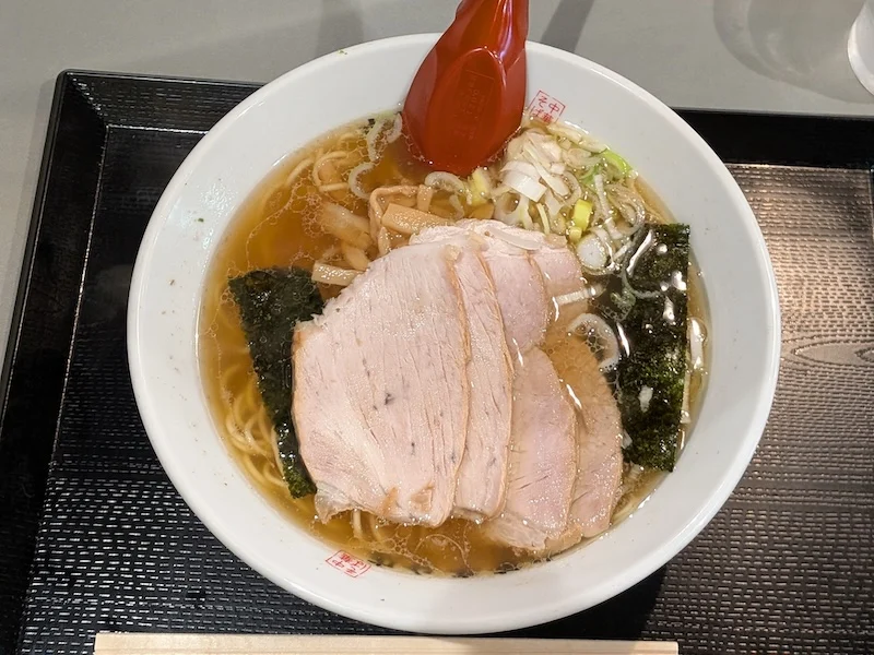 どんぶりに盛られた中華そば