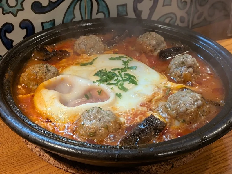モロッコの蒸し料理タジン鍋